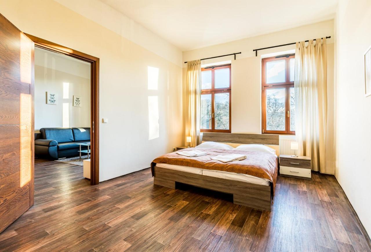 Teplice Apartments U Cisarskych Lazni Luaran gambar