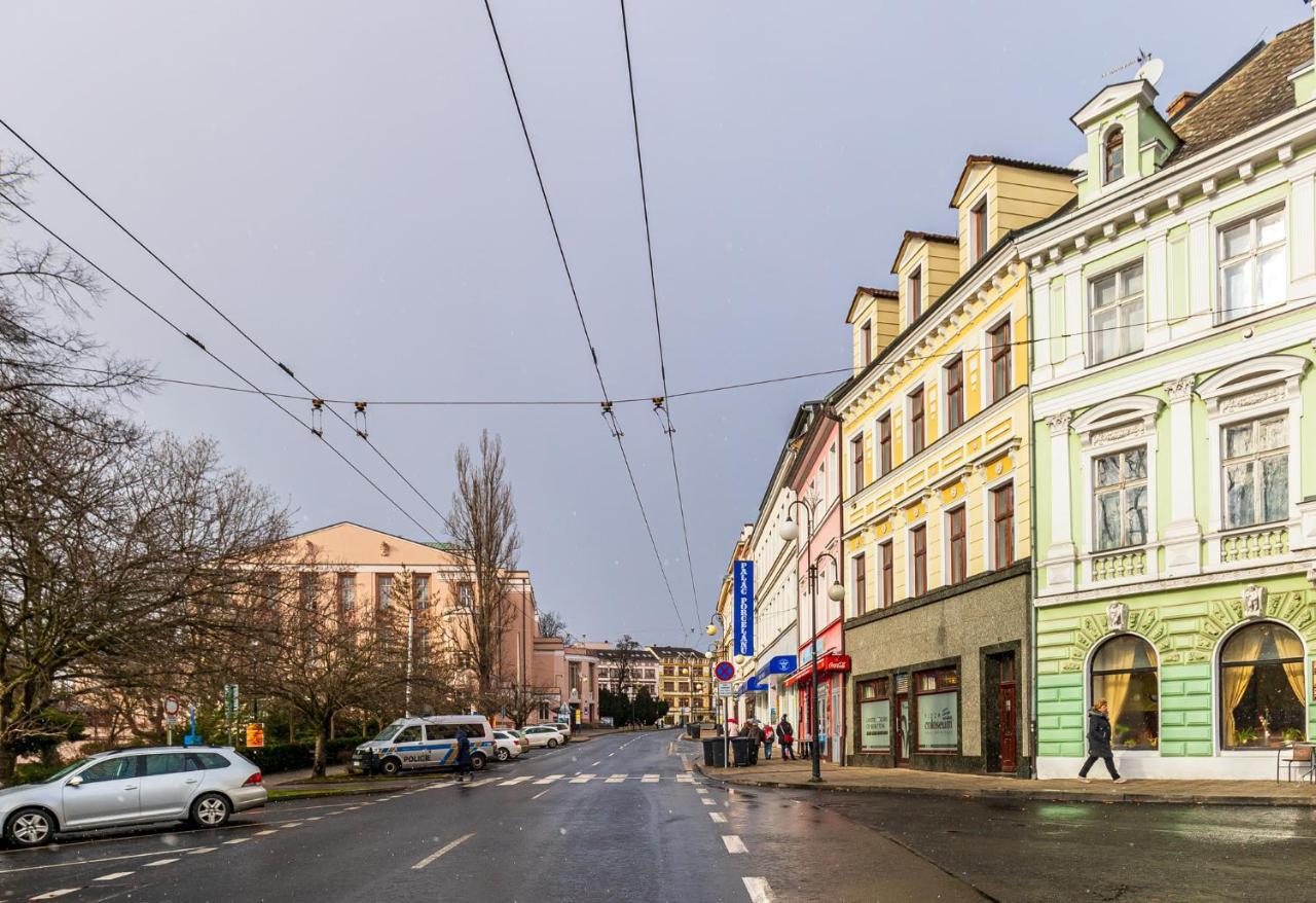 Teplice Apartments U Cisarskych Lazni Luaran gambar