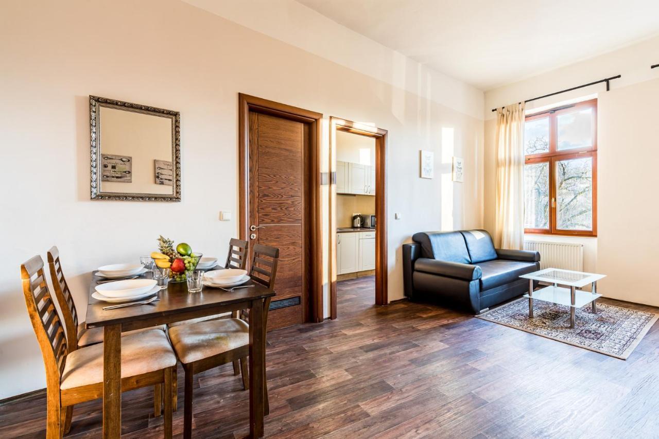 Teplice Apartments U Cisarskych Lazni Luaran gambar