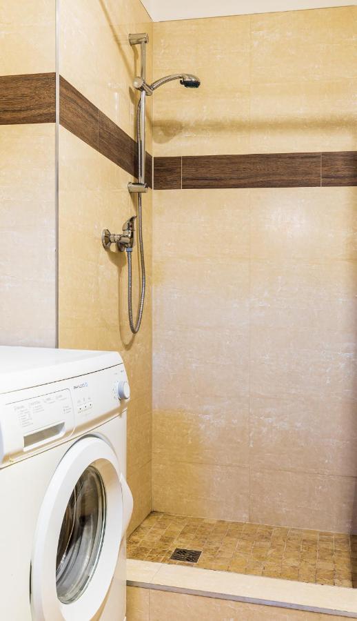 Teplice Apartments U Cisarskych Lazni Luaran gambar