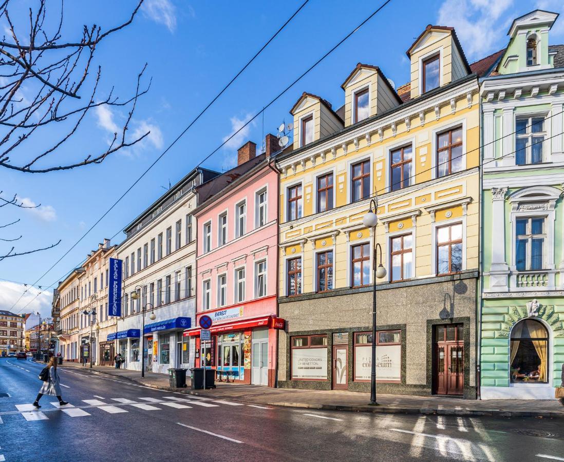 Teplice Apartments U Cisarskych Lazni Luaran gambar
