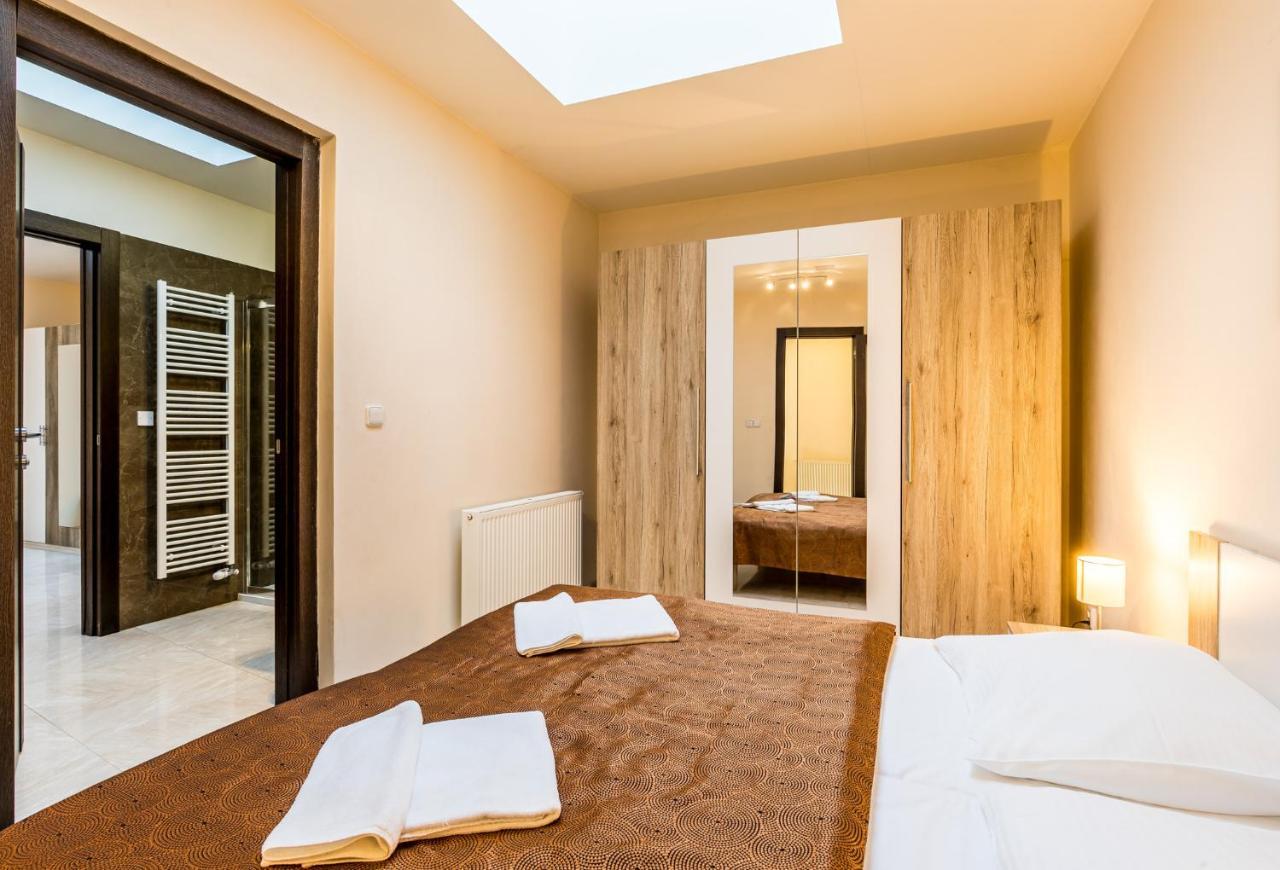 Teplice Apartments U Cisarskych Lazni Luaran gambar