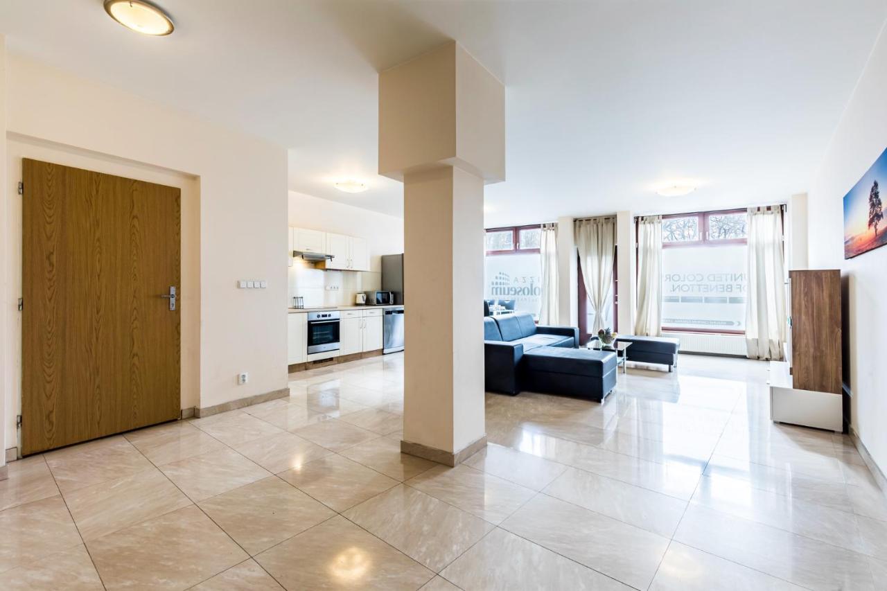 Teplice Apartments U Cisarskych Lazni Luaran gambar
